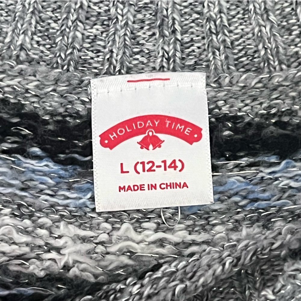 Penguin Sweater - Picture 4 of 5